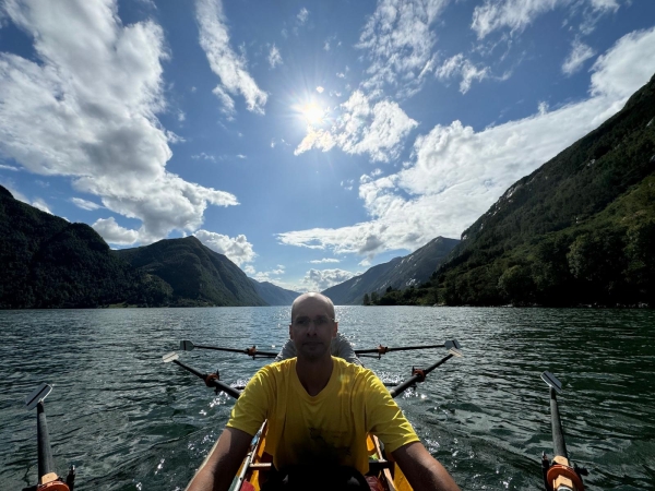 Fjaerlandsfjord bei Sonne 2024