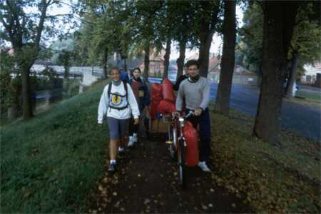 Fussweg zum Rudererquartier in Dmitz